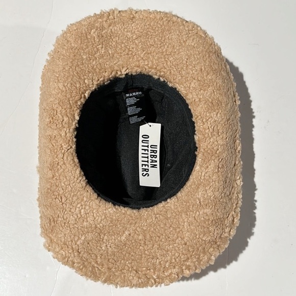 - SOLD - NEW UO Sherpa Cowboy Hat - Picture 5 of 6